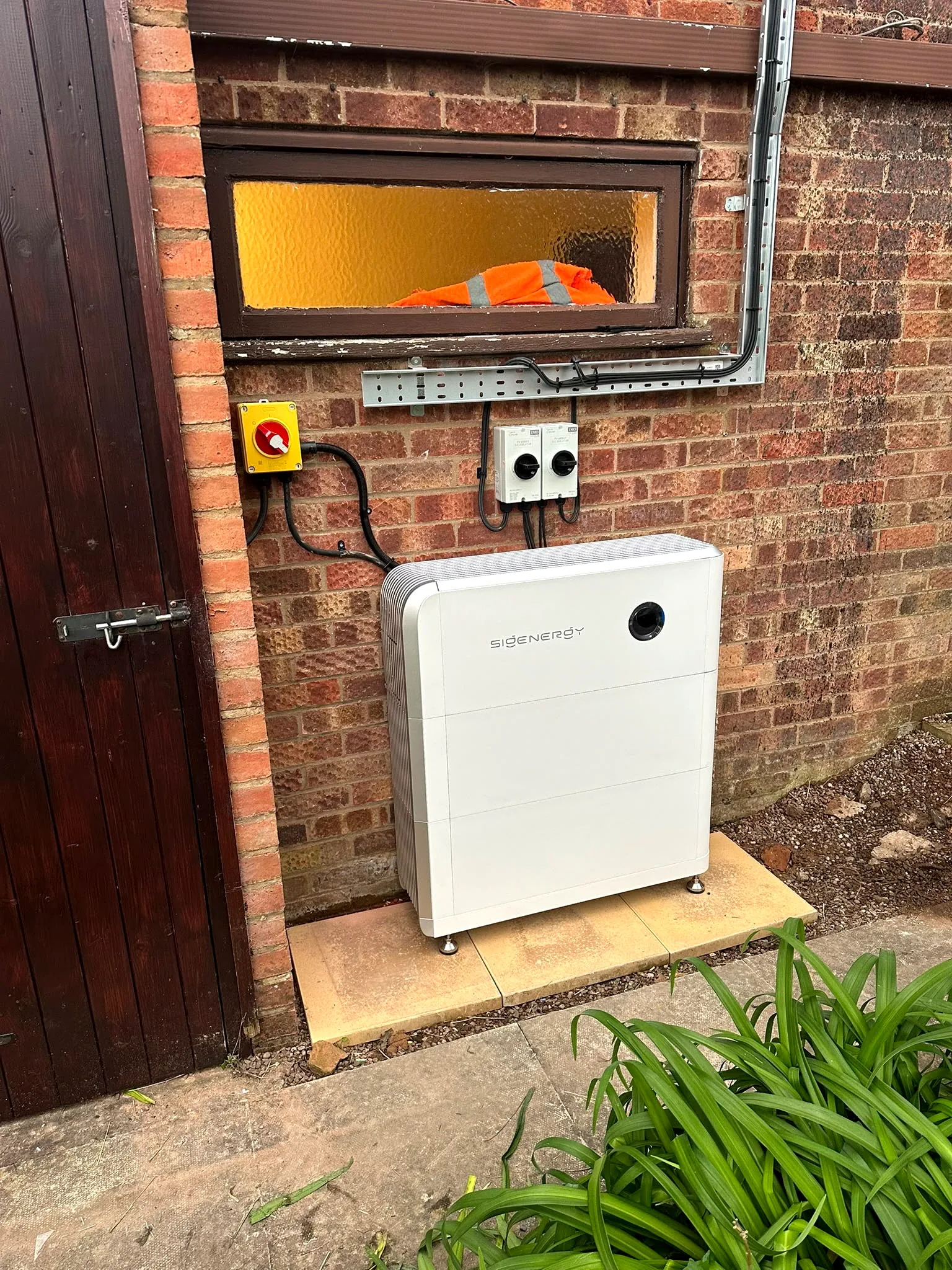 Sigenergy battery storage system installed at a cricket club in Warwickshire
